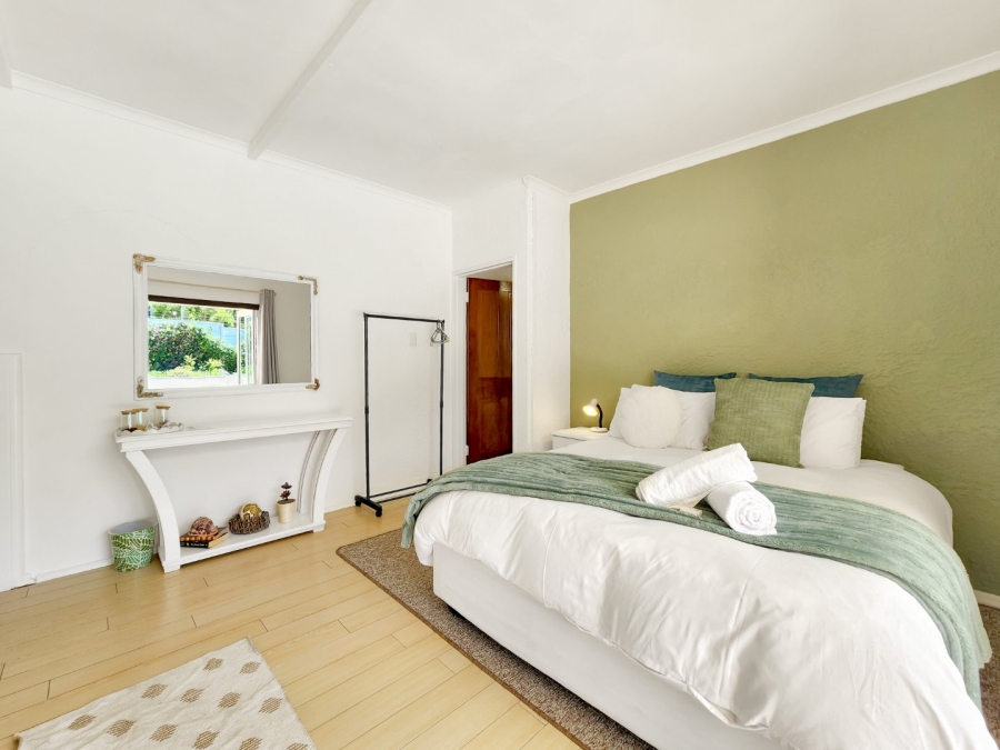 To Let 1 Bedroom Property for Rent in Bloubergrant Western Cape